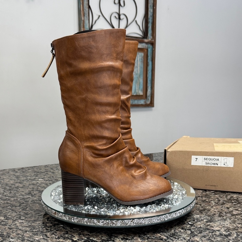 Journee Collection roached mid calf Brown Sequoia Heeled Boots NEW 7